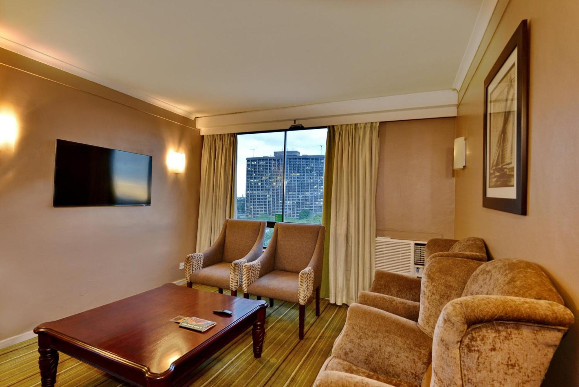 Holiday Inn - Harare By Ihg Dış mekan fotoğraf