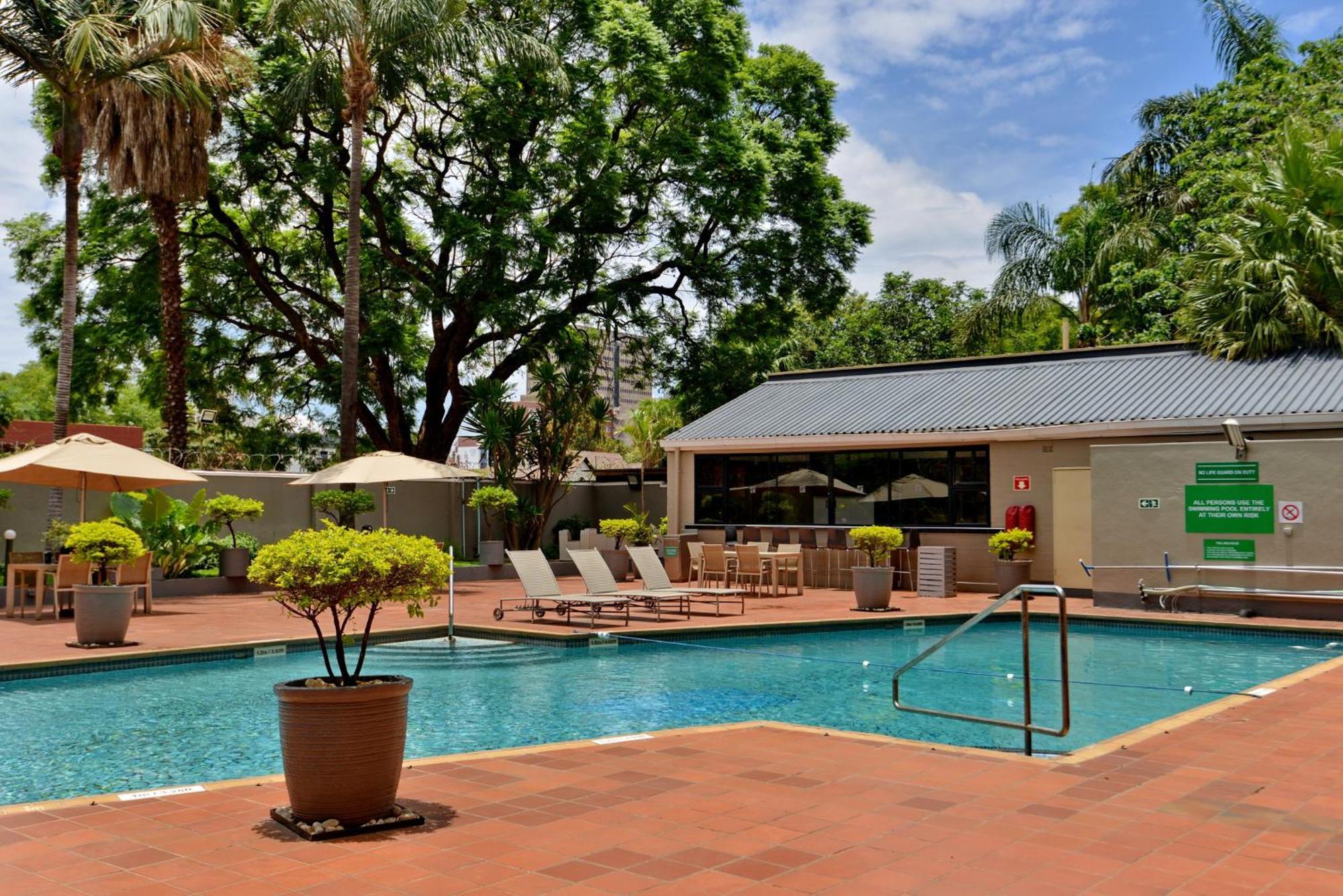 Holiday Inn - Harare By Ihg Dış mekan fotoğraf