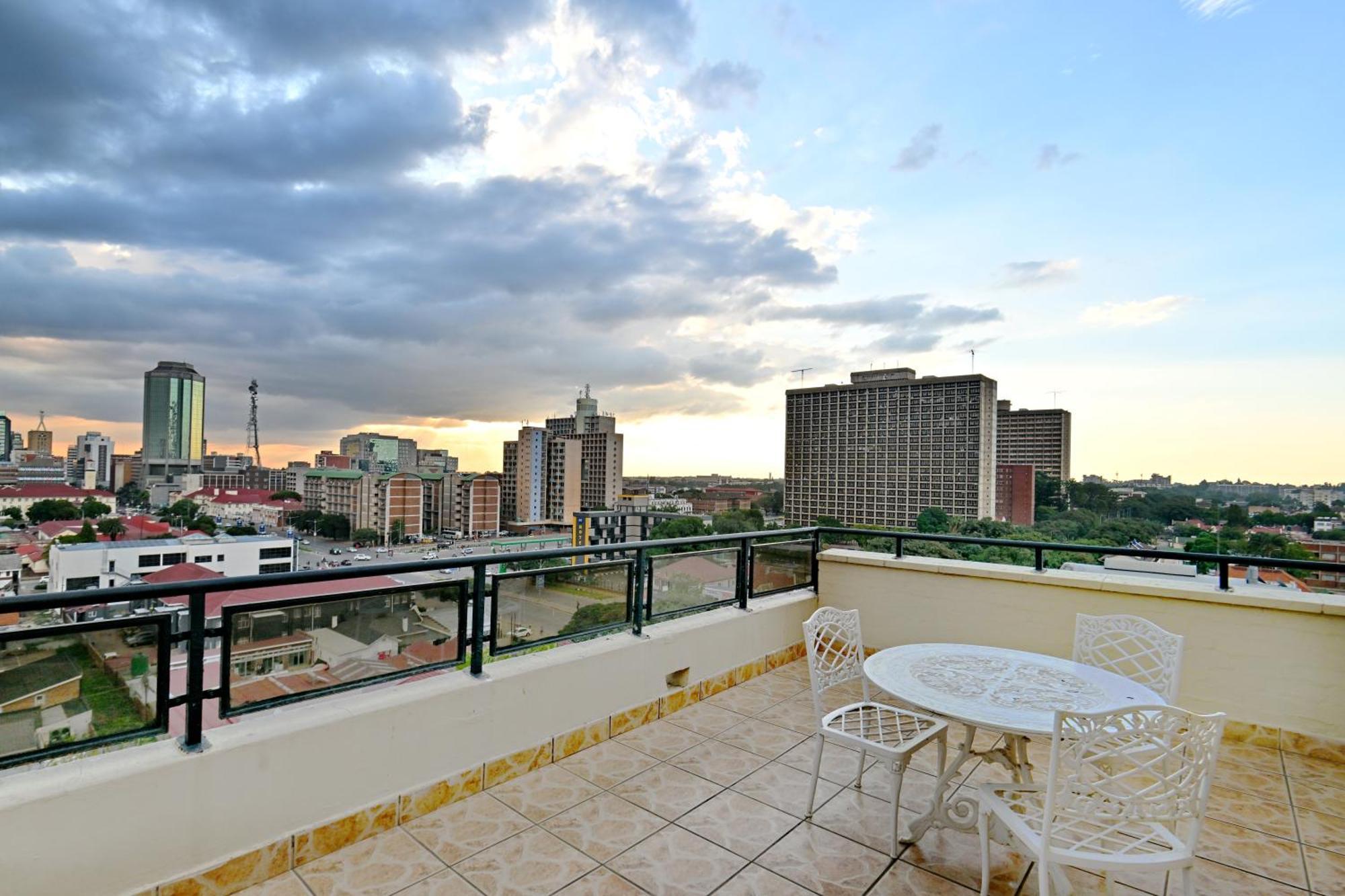 Holiday Inn - Harare By Ihg Dış mekan fotoğraf