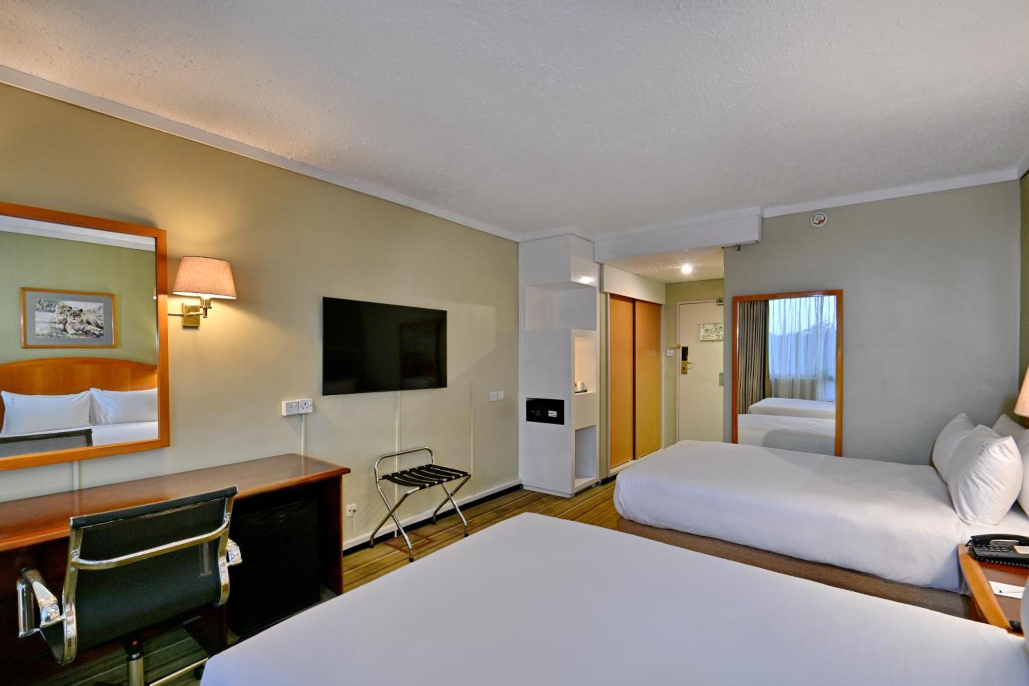 Holiday Inn - Harare By Ihg Dış mekan fotoğraf