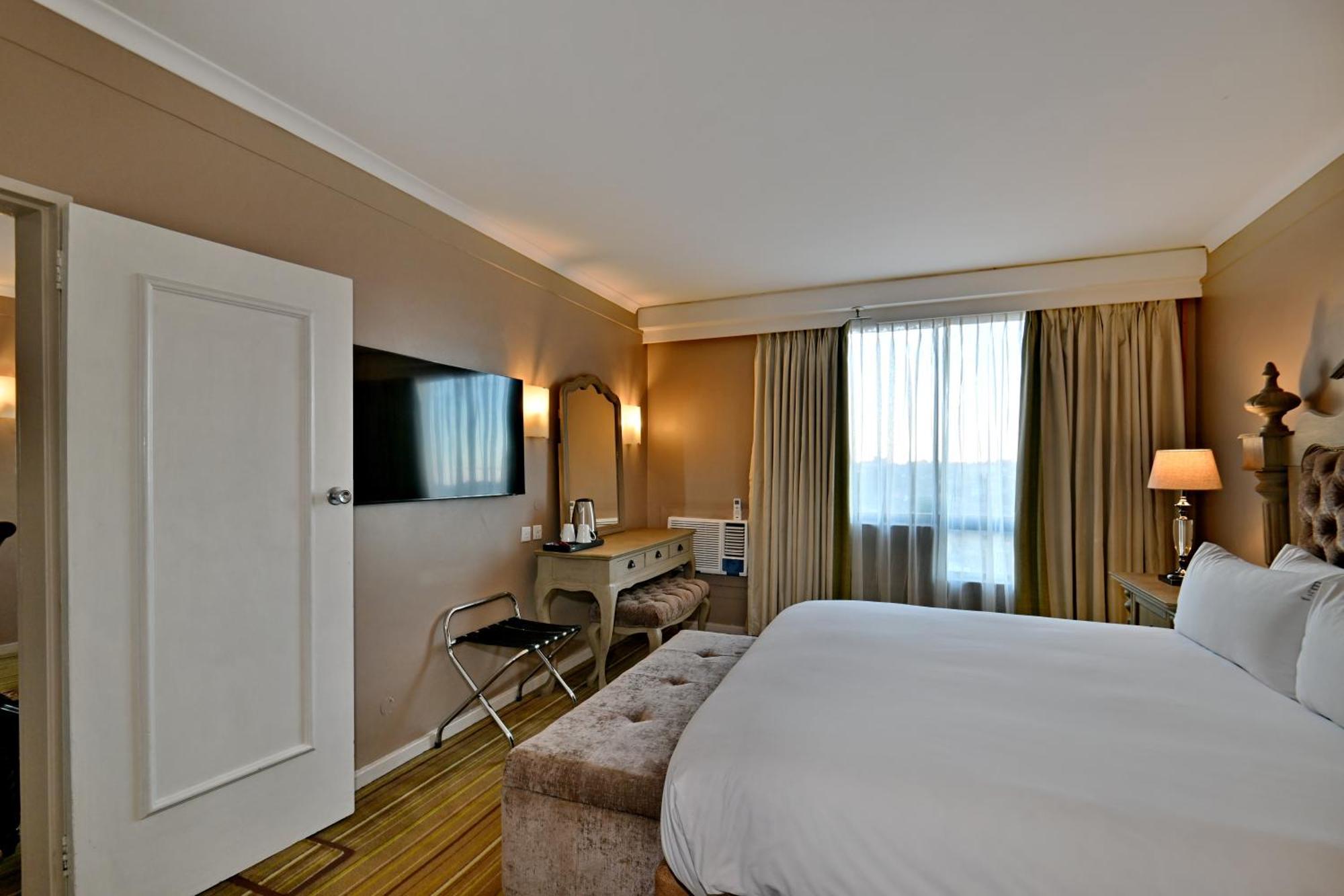 Holiday Inn - Harare By Ihg Dış mekan fotoğraf