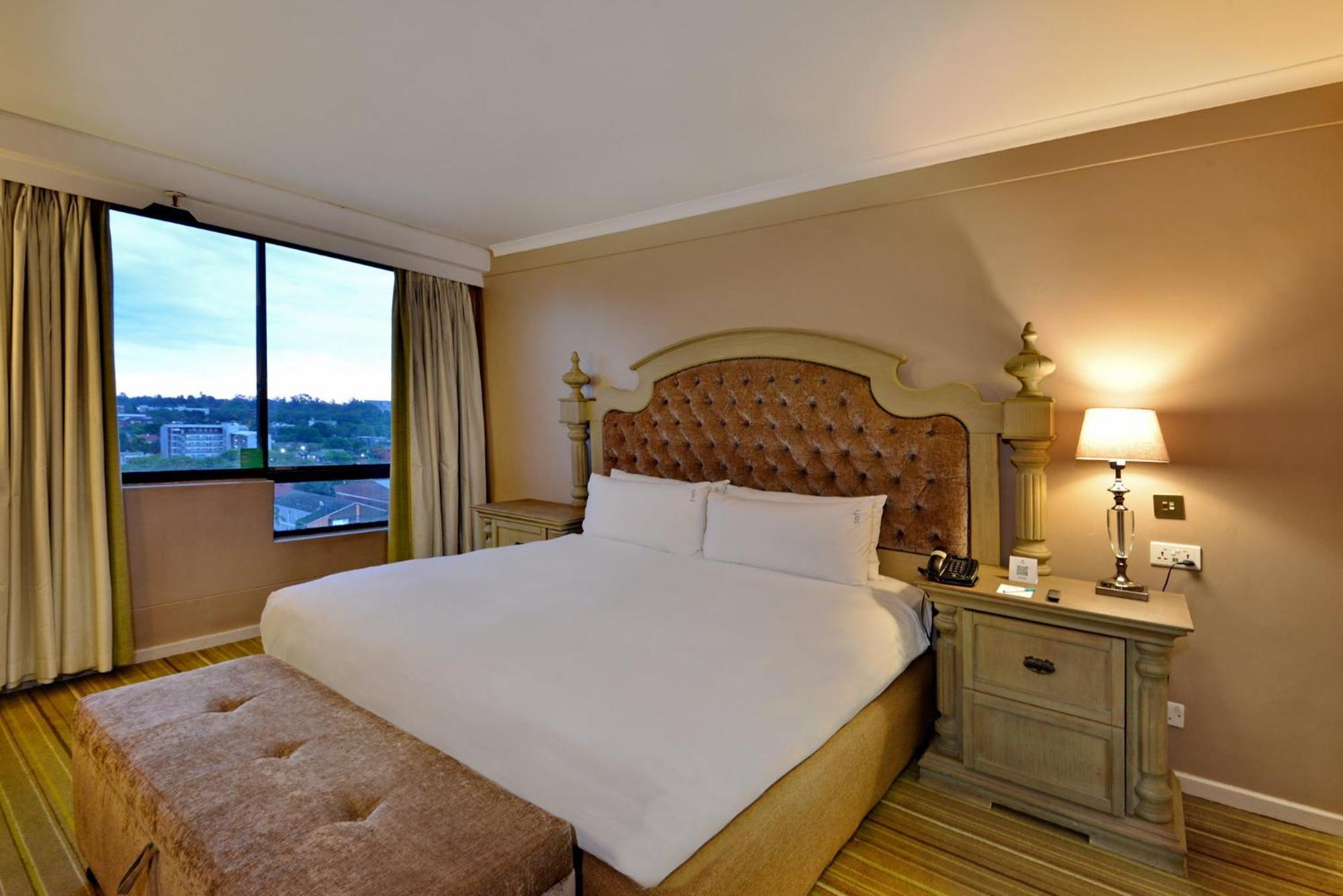 Holiday Inn - Harare By Ihg Dış mekan fotoğraf